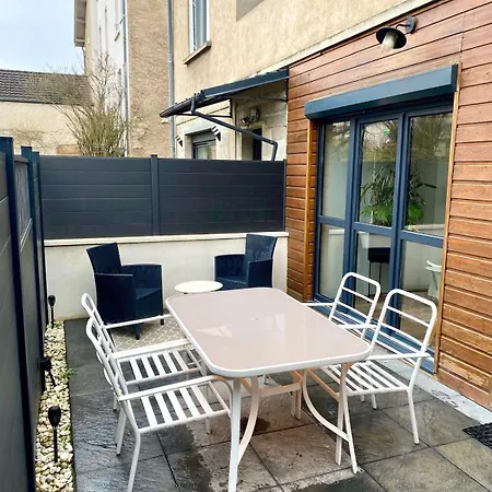 Center Terrasse Alphonse Dijon